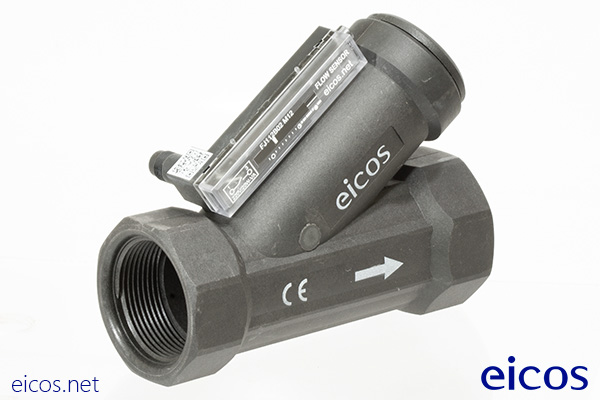 Eicos flow switch FJ112B02-M12, ideal for high liquid flows